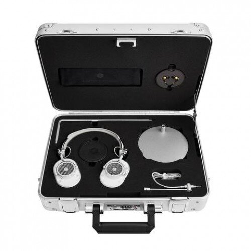 Master & Dynamic MH40 Zero Halliburton Kit - White/Silver